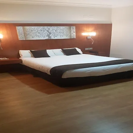 Hotel Familia Conde 3*