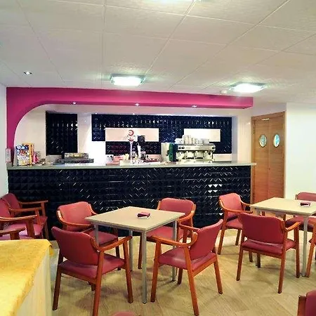 Familia Conde 3* Huelva