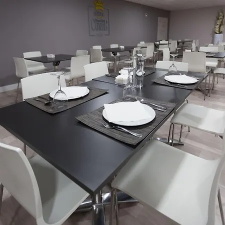 Hotel Familia Conde Huelva