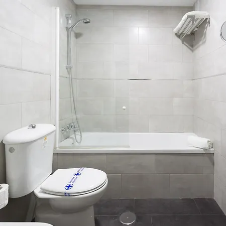 Hotel Familia Conde