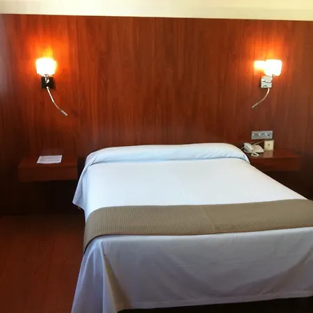 Hotel Familia Conde 3*