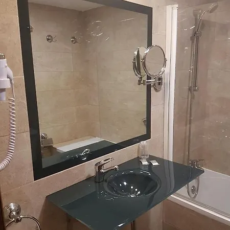 Hotel Familia Conde Huelva