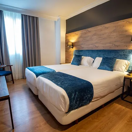 Hotel Familia Conde 3*